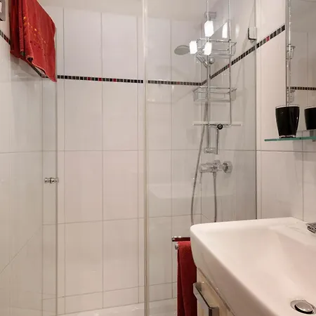 Gaestehaus Claudia Apartament *