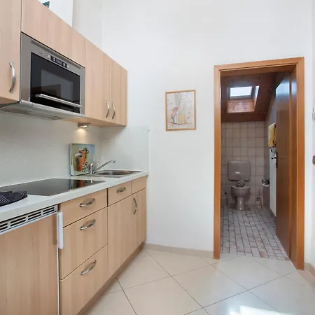 Gaestehaus Claudia Apartment